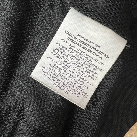 NIKE Women's Woven T2 Jacket in Deep Pewter - Picture 8 of 11